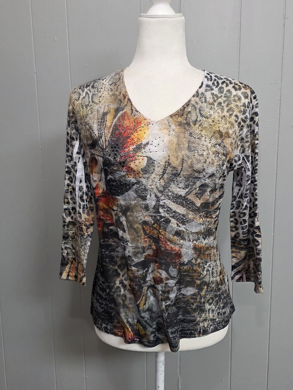 Jess & Jane Butterfly Rhinestone 3/4 Sleeve Top Size M